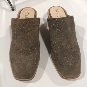 Slip on mules